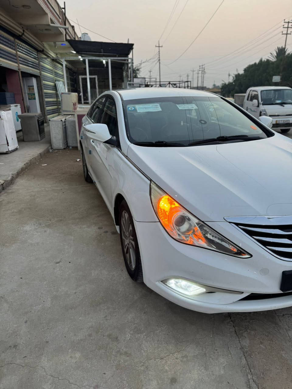 السلام عليكم 
للبيع هونداي سوناتا 2014 
خليجي الشركة العامة 
السيارة كفالة عامه من صبغ وبارد 

عنواني بغداد اليوسفية الستفسار علا هاذه الرقم 
***********
***********
