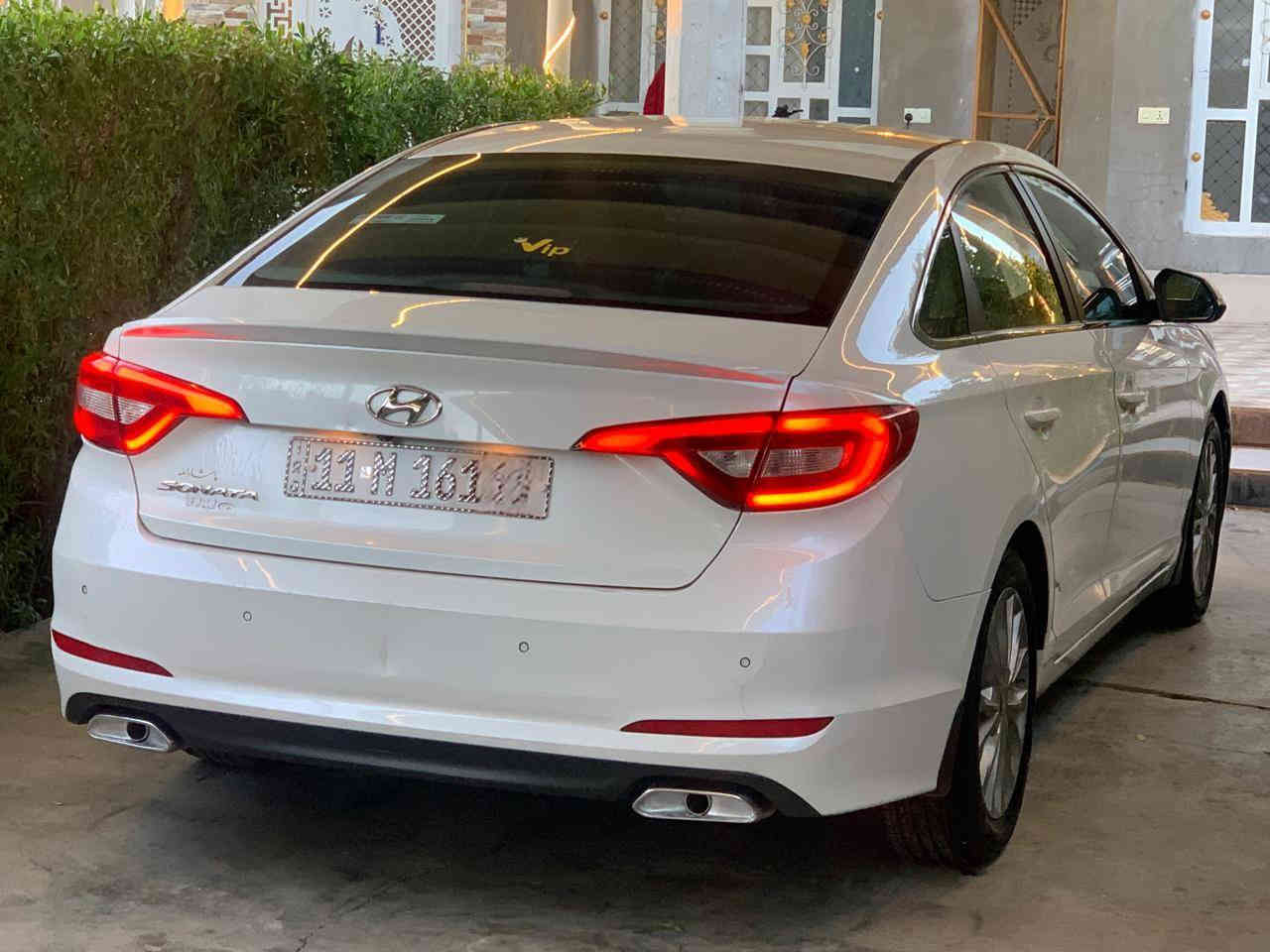 السلام عليكم
اليريد الجديد هاذا الجديد

سياره جديده جديده
بيها كشر و.دواخل. شرط جديد سياره مال بيت

السياره خليجي محرك 2400. دوش... 

سوناتا 2015 ..
خليجي ...
رقم بغداد ،،، 11.....
بسمي داخله هزه 
 
((مكفوله من ضربه و صبغ و تبديل )((حته دعاميات بدون صبغ ))
عندي سونار جديد مرفق و انت هم افحص خارج العراق 
سياره جانيه من 2015 
((ستلام شركه القلم )) لتجاره سيارات ع ايدي 

كتب كتلوكات الشركه مامفتوحات 
.. سماعات انفينيتي...... 
تحكم ستيرن...
قطعتين تبريد...
حساسات خلفية...
شاشه كبيره.. و كامره دواره  ..
مري شفط...
كشن كهرباء 
بكلايت خلفي لد 
و لد أمامي 

ثلاث انضمه قياده.
 بلاد... دواخل كلها بلاد بلاد ..
ويل لمتدد.. تخم تاير جديد 
داخل لونين...
بلوتوث مكان شحن...... .. 

   صدر ما مفتوح ابد 
محرك و كير ما مفتوحات خلاص 
بكل سياره ما مفتوح برغي .....

محرك 2400 ... دوش
كير ومكينه بلكارتون صدر خلفي وامامي جديد
تخم تاير...
ويل بلادي ... 5

مانقصها لو برغي نضافه 1ع1
السيارة جديدة شكد متتوقع

السعر.       ((152 ))
 بيها مجال 
رقمي 

***********
***********

رجاء الموشراي لايضل ينطي اسعار بكيفه
السيارة بالحقيقه احله من الصور بأكثر 🧿
