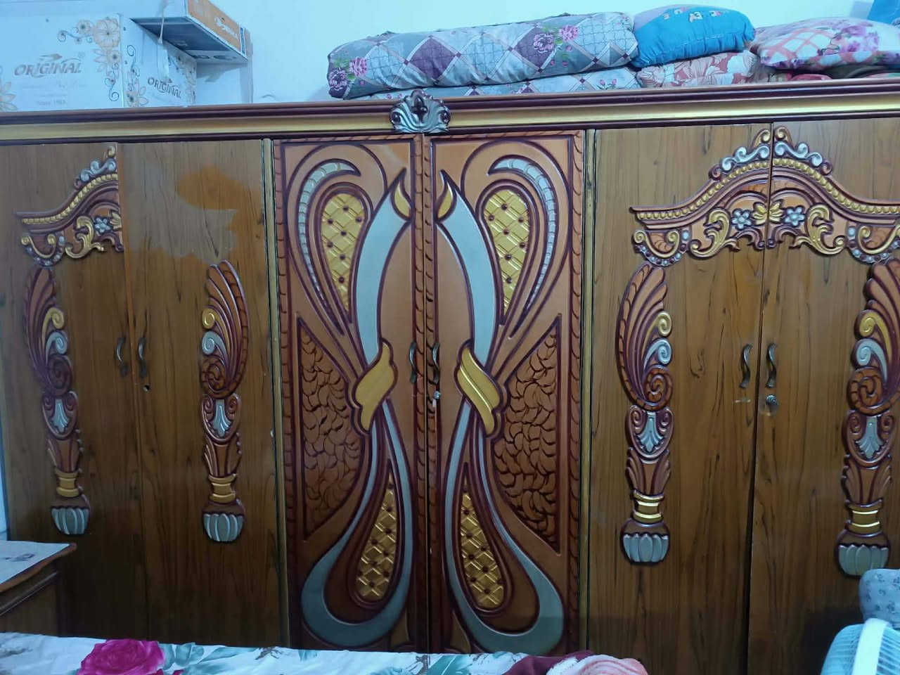 سلام عليكم غرفة اغشاب للبيع بدون جربايه نظيفه حيل 300 وبيه مجال‏‪***********‬‏
