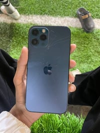 آيفون ١٢ برو ماكس • ذاكره ٢٥٦ • مكسور ضهر