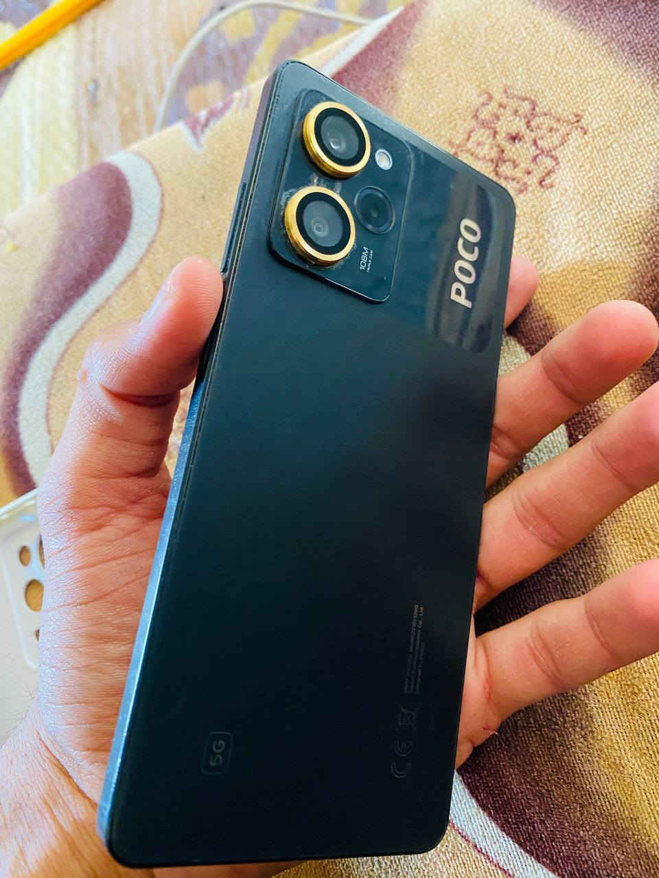 📱 للبيع: POCO X5 Pro 5G (مستعمل)
​السلام عليكم شباب، متوفر عندي جهاز بوكو X5 برو 5G للبيع، الجهاز غني عن التعريف بأدائه القوي وشاشته الخرافية.
​💡 أهم المواصفات:
​الذاكرة والتخزين: 256 جيجابايت (النسخة الكبيرة) مع رام 8 جيجا.
​المعالج: Snapdragon 778G 5G (معالج قوي جداً وممتاز للألعاب مثل ببجي، يعطيك أداء سلس وبدون حماوة).
​الشاشة: AMOLED بحجم 6.67 إنش، تدعم 120 هرتز (سلاسة وسرعة باللمس والألوان تجنن).
​الكاميرا الخلفية: أساسية بدقة 108 ميجابكسل تصويرها دقيق جداً وتدعم تصوير فيديو بدقة 4K.
​البطارية: 5000 مللي أمبير تدعم الشحن السريع جداً بقوة 67 واط (يطول معاك بالاستخدام المكثف).
​الشبكة: يدعم شبكات الجيل الخامس 5G.
(السعر220,وبيه مجال ​📍مكاني​ نجف كوفه)


**إذا كنت صاحب هذا الإعلان وتريد حذفه لأي سبب، رجاءا أرسل رسالة إلى الدعم الفني**