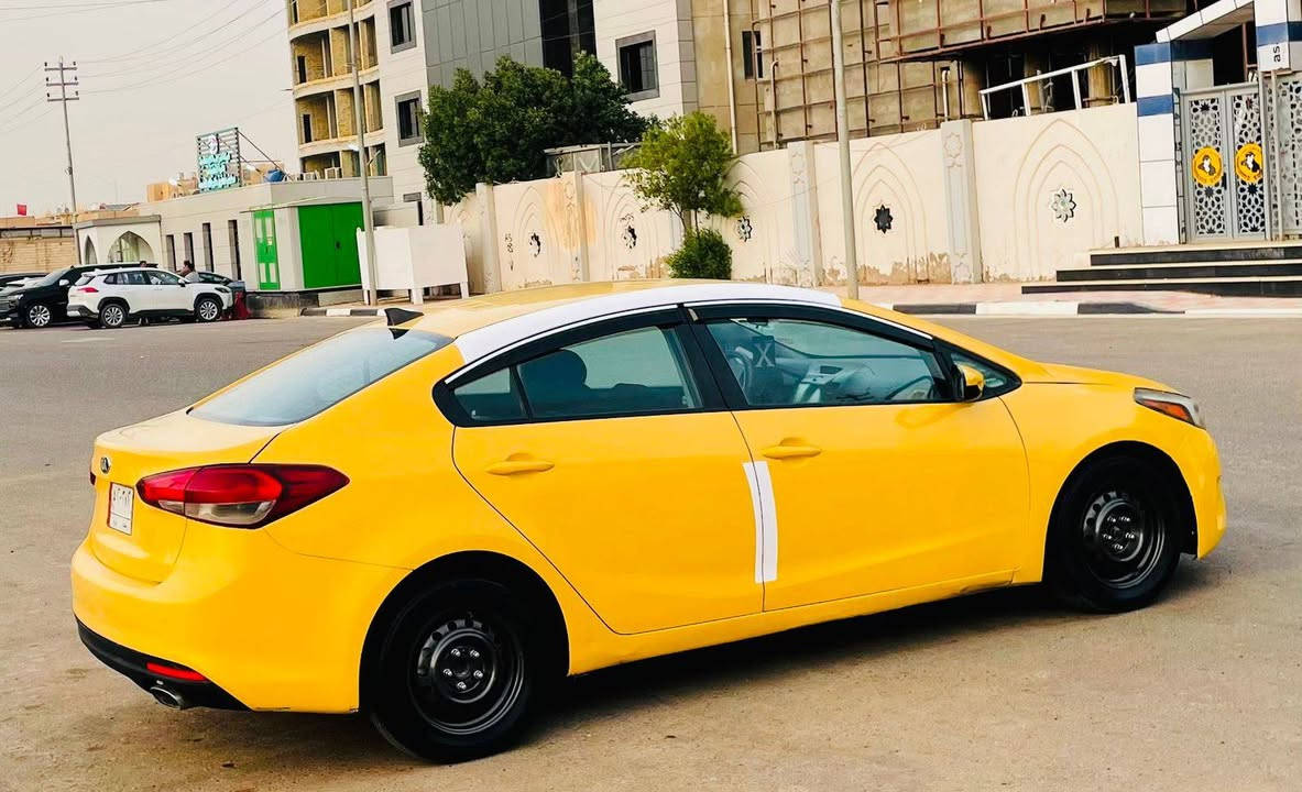 سلام عليكم البيع كيا فورتي موديل 2017وارد امريكي حادث بس دعاميه اماميه والباقي كفاله عامه شرط السونار وبسمنه شرط شرط بدون دواخل ولباقي مكفولة كفالة عامة اليبل واحد سيارة جديدة وجاهزة من كلشي تبريد ثلج حدادية تخم تاير كير ومكينة 2000 دوش مكفولات سنوية الغاية  2029 هيئه  غرامات مصفره سيارة احله من صور السعر  112 الأستفسار علا رقم  *********** مكان سيارة كربلاء مكلف بنشر
