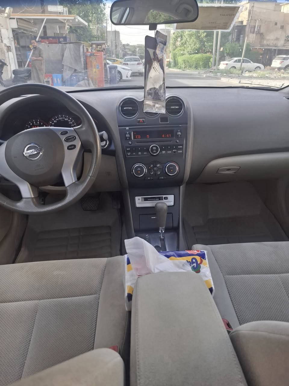 التيما 2009
رقم بغداد جديد بأسمي
ماشيه 114 حقيقي 
السونار موجود 
السعر 100 
مكان بغداد حي الخضراء 
***********
