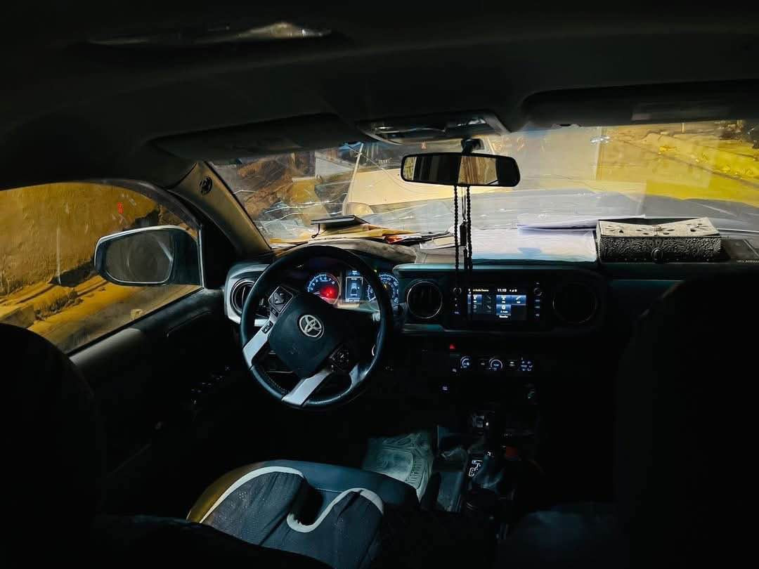 تيوتا تاكوما مواصفات SR5 سياره جاهزه من كل النواحي محرك 2700 حجم 4 سلندر سنويه بسمي تحويل مكان السياره ميسان *********** عمارة, ميسان
