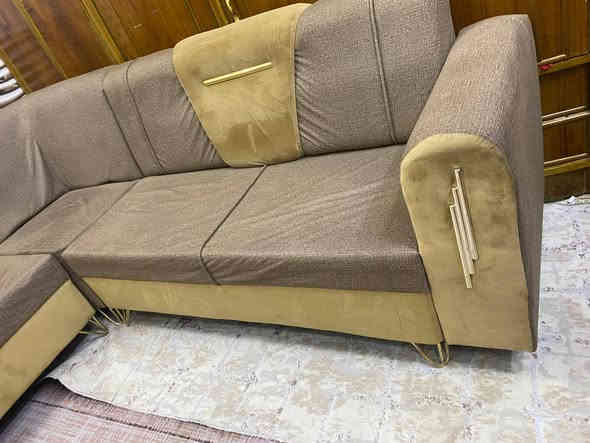 تخم ديوان ١٠ مقاعد عدد ٣ بلوك الواحد ٣٠٠ نهايته جدد
غرفه ٥ قطع بيضه ٢٧٥
غرفه ثانيه ٥ قطع ٢٥٠
ميز مكتبي ٥٠ واتس. ***********
