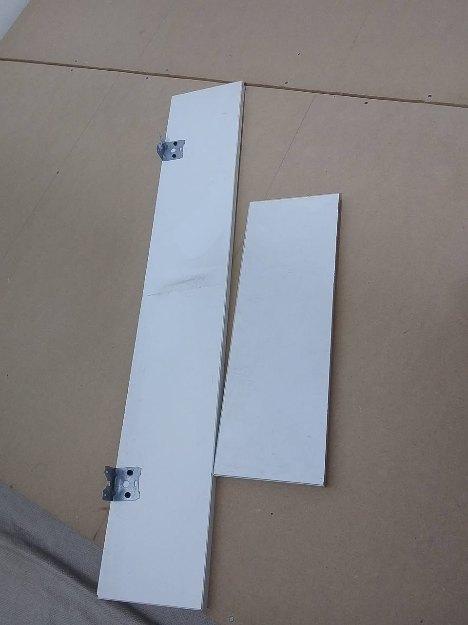 مرايا مع رفوف سعرها 25 الف فقط كسر صغير في الاسفل ضررها


**إذا كنت صاحب هذا الإعلان وتريد حذفه لأي سبب، رجاءا أرسل رسالة إلى الدعم الفني**