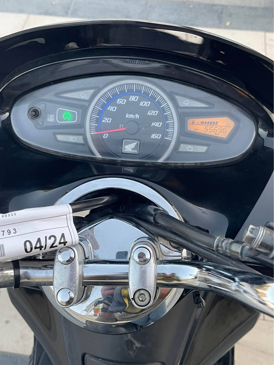 السلام عليكم للبيع دراجه pcxجيل الاول  دراجة مال رمبه ماخذها رمبه الدراجه وأعلى ايدي حجم مكينه 150ياباني الاصلي دراجه جديده مال جناي وعلئ ايدي لون مميز 
ياباني الاصلي دراجه كامله أستان كهربائي تدفئه بل يدات حساس ازدحام سويجات ٢حرف Aدراجه جديده الدراجه مكينه لوك شلعه معدل خير من اللّٰه دراجه تكول جديده بمعنئ الكلمه واحلا من الصور مال جناي المكان بغداد دراجة مكفوله اي نقص مابيه السعر ١٦٠٠ 
وبيها مجال بسيط  
اي استفسار*********** بغداد, العراق
