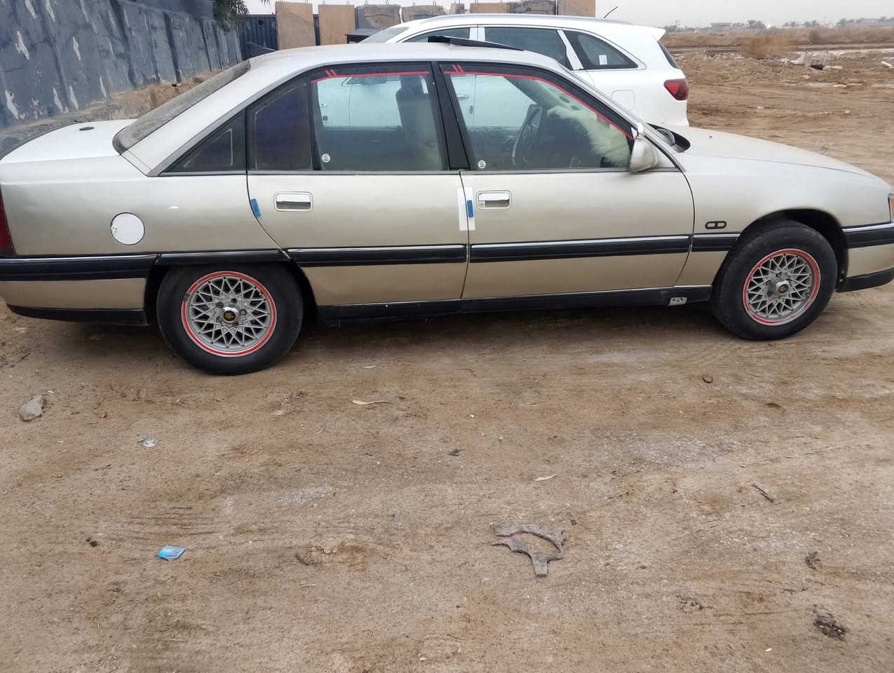 السلام عليكم اوميكا موديل 91 بيع او مراوس السعر 35بيه مجال سنوية نافذه مراوس بسياره برنس نضيفه يرهم ***********
