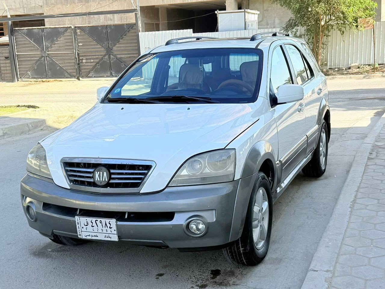 سورنتو موديل 2009 وارد خليجي فول واحد على واحد سياره بيه قطعتين صبق بل عراق سياره جديده وجاهزه سعره 98وبيه مجال رقم*********** موصفات سياره كامره خلفيه مثبت سرعه تحكم استيرن فتحت سقف مرايه شفط كشنات كهربائي محرك 6سلندر تبريد ثلج سياره حداديه تخم تاير جديدات مكان سياره كربلاء كربلاء, العراق
