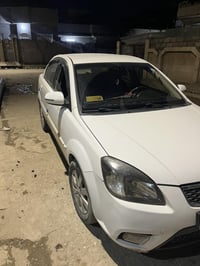 كيا ريو موديل 11بدون ضراربس شوي بارد بجاملغ اليمين مكينه 16رقم هزه جدي...