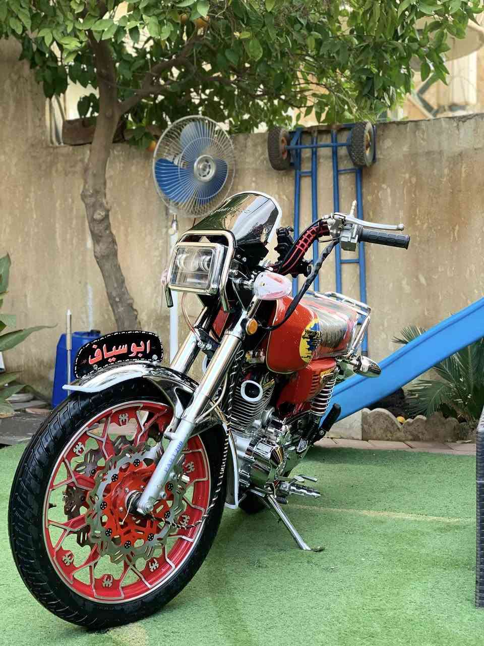 السلام عليكم
بارت عيتاني سوري 200موديل 25

دبل سيرفو (دسك)

مكينه كبس شرط 

منفيس موجود مكفول من السرقه والحرام 

مأطور نظيف حييل ومكينه نار 

ملاحظه (البيع بدون الخرز)
السعر 6ورقات وبي مجال للشراي 
للتواصل *********** واتساب 

الله يرزق الجميع
