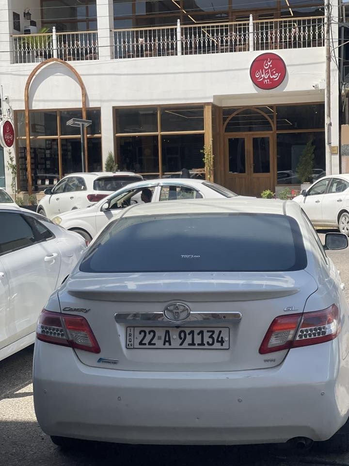 كاميري 2011 . خليجي رقم اربيل باسمي حادثها ( باب خلف السايق مبدل وباب الثاني ايضا خلفي مصبوغ ..) مواصفات GL
صدفي
131 السعر 
وبيها مجال 
***********
