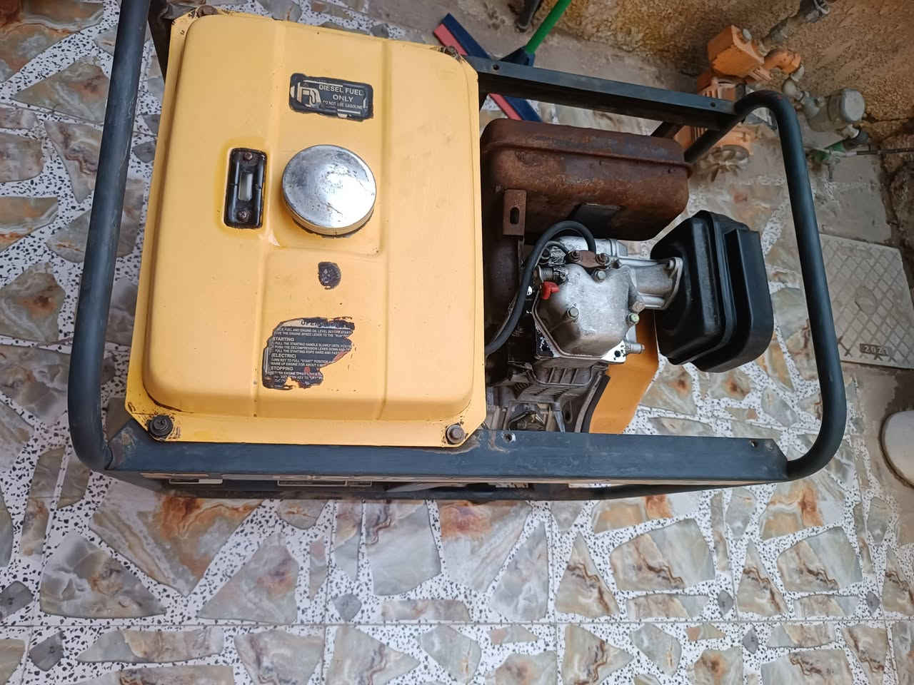 مولده كامه للبيع شغاله سلف وحبل مكان حله مركز مدينه نضيفه حيل مكينته وتوليد  5 كيفي السعر 450 وبيه مجال ***********
