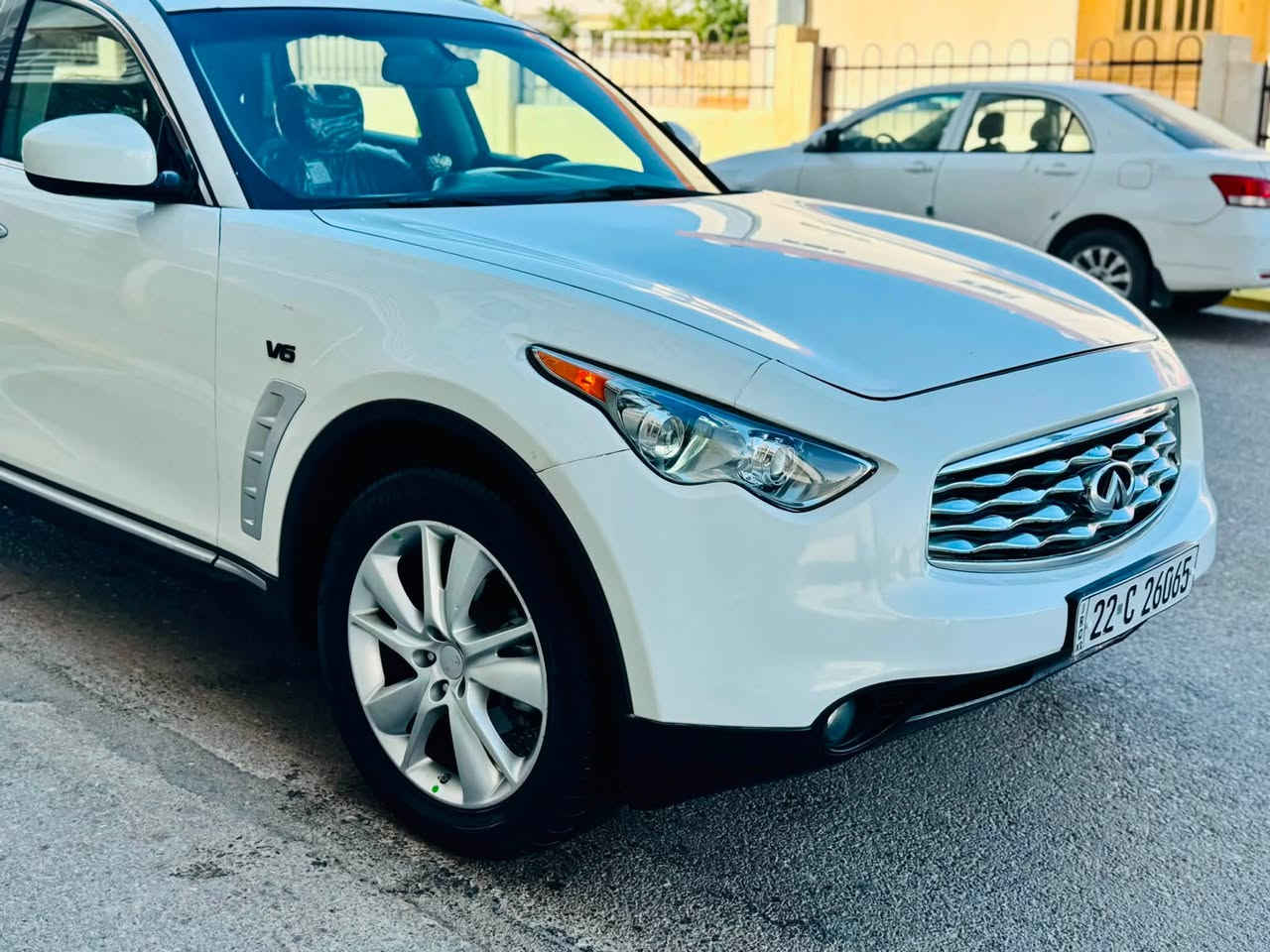 ﷽
‏INFINITI FX35 2009
أنفنيتي FX35 موديل 2009
فول مواصفات
--------------------------------------
مكان🌆:سليماني                    سعر💵: 99$ قفل 
تليفون☎️: ***********
--------------------------------------
محريك V6 سته سلندر
گير و محريك بشرط مامفتوح
بدون صوت بدون صرف بدون خلل بشرط فحص
ماشيه 170 الف كيلومتر
--------------------------------------
سيارة بها قطعه صبغ بشرط بدون دواخل 
--------------------------------------
مواصفات
{{ بصمة - سلايت - ستيرن كهربا  - شاشة - كشنات جلد - كشنات تتفيئة و تبريد - كشنات كهربا - فورميكا - تبريد مركزي- كشن خزن - ٤ كاميرا - بلاجكتور - ڤوليوم - تحديد سورعة - بعد }}
--------------------------------------
أربع تاير و ويل جديد سيارة جديد بدون مصروف
سيارة شرط بدون اى نواقص گير و موحريك و حدادي و كاهرباى كله بشرط
سبير ما نزله
سنوية و رقم جديد سنوي بأسمي تحويل غرامة بشرط
--------------------------------------
كوردي
﷽
‏ INFINITI FX35 2009
ئينفنيتي مؤديل 2009فول مواسفات
---------------------------------------
شوين🌆: سليمانى                    سعر💵: 99$ قفل
مؤبايل☎️: ***********
---------------------------------------
مه كينه V6 شه ش بستؤن
گير و مه كينه ى به شه رت نه كراوه ته وه
سه وت و سه رف و خه له لى نييه به شه رت
 170 هه زار كيلؤمه تر رؤيشتوه
---------------------------------------
يه ك بارچه ي بوياخه  بي ناو گرتن 
---------------------------------------
مواسفات
{{ به سمه - سلايت - شاشه - ٤ كاميرا - كوشن خه زن - - كوشن جلد - كوشن هيته ر و تبريد- دوو كوشن كاره با - فؤرميكا - ته بريد مه ركه زى - بلاجكتؤر - تحديد سورعه - زؤر مواسفاتى تر }}
---------------------------------------
چوار تايه ويلى لؤكى بؤ به ستراوه
كامل سيرڤزى بؤ كراوه و يه ك دينار مه سروفى نييه
سه نه وى و ره قه م وهه زه ى تازه يه به ناوى خؤمه وه يه
سبيري دانه به زيوه 
{{ گير و مه كينه و كاره باى و هه موو گيانى به شه رت }}
---------------------------------------
