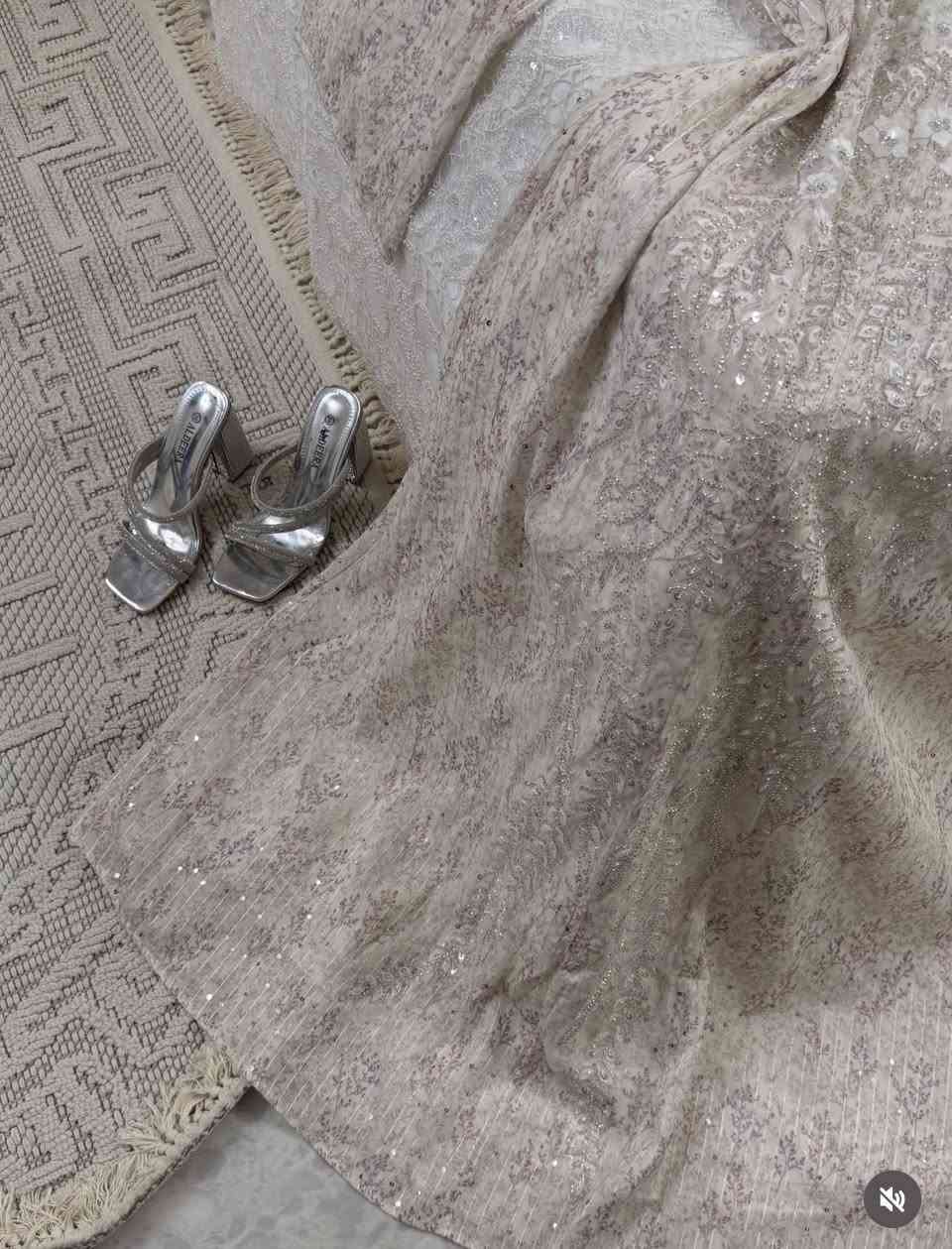 مرحبا بنات كلبيه جديده غير مستعمله السعر 60 تجنن ثكيله وفخمه للعيد


**إذا كنت صاحب هذا الإعلان وتريد حذفه لأي سبب، رجاءا أرسل رسالة إلى الدعم الفني**