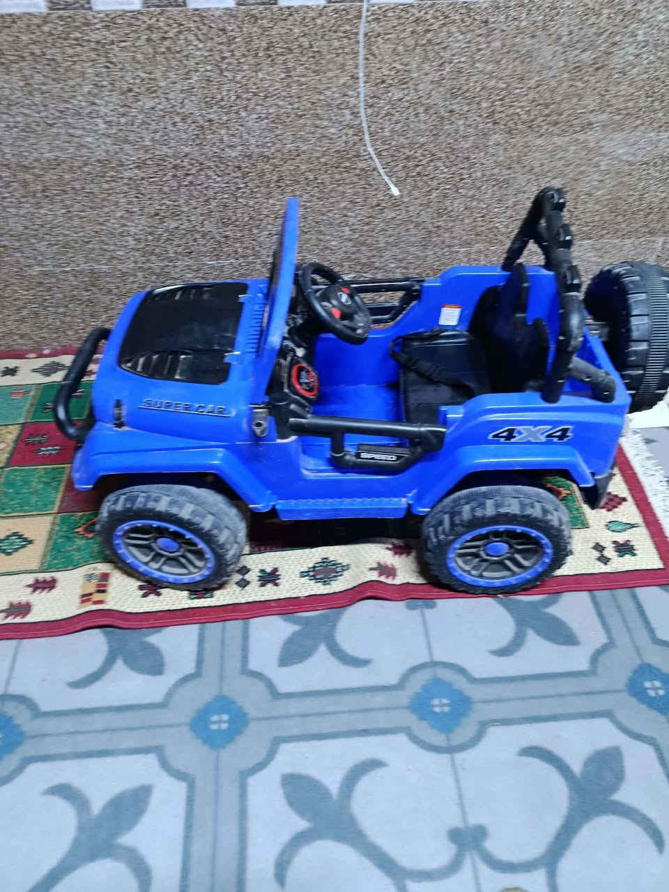 السلام عليكم
للبيع شحن جديده مستعمله شي قلليل 

اليريدهه علق واني ادخلك 
او اتصل ***********
