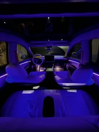 متوفر اناره داخليه للتيسلا 18 قطعه شامل دشبول مخازن ابواب ارجل و 22 قط...