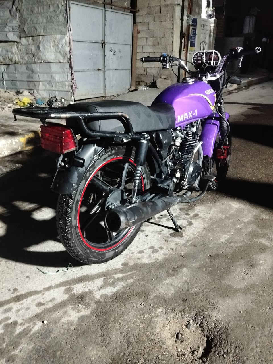 سلام عليكم للبيع موديل 25 
اوراق اصولي سعر650 وبيها مجال 
رقمي  ***********
