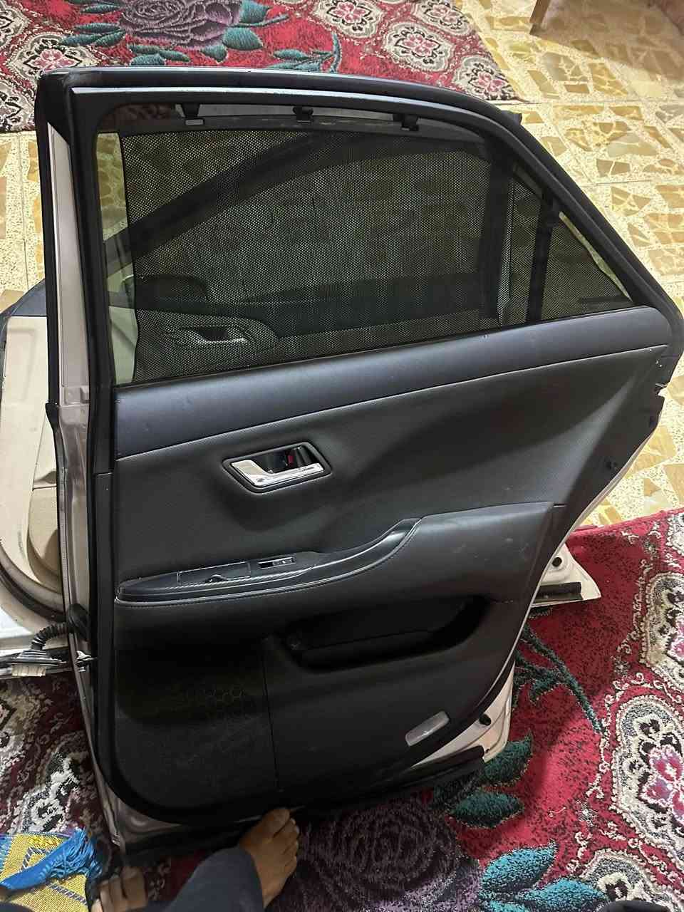 السلام عليكم بيبان شاهينه حوته للبيع
لون رصاصي فول جديدات احله من الصوره   ***********
