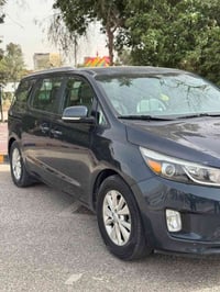 كرنفال الموديل 16 السعر 125 وبيها مجال07807822287