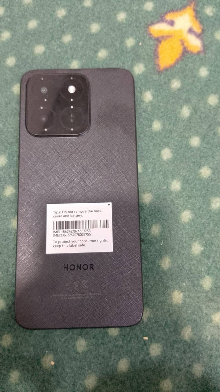السلام عليكم هونر اكس 5 استعمال يومين شتريته ب١٣٠ واريده ب١١٥ تواصل وات ساب ***********
