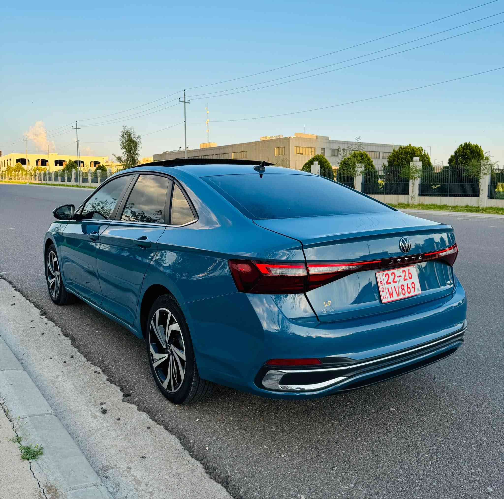 Volkswagen Jetta SEL PREMIUM 2025
فول فول مواصفات 
پێشو پشت کەپس 
کوشن خەزن 
کوشن سارد گەرم 
گێچ دیجیتال 
ناو ٧ رەنگ 
پانۆراما
زۆر مواصفاتی ترر….
صبوغ ( یەک بست چاملغ وە بستیک بۆنیت سەر لایت بی ژورەوە ) 
5,000mi رۆشتوە 
ضرر( شبر بونت شبر جامع بدو بواخل )
(WhatsApp (0750 126 6191) أربيل, العراق
