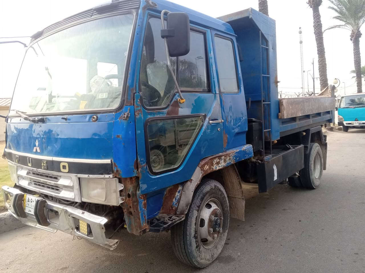 السلام عليكم فوصه مربع للبيع مكينه16 بلادي قلاب مكان سياره بغداد سعر 90 وبي مجال ***********
