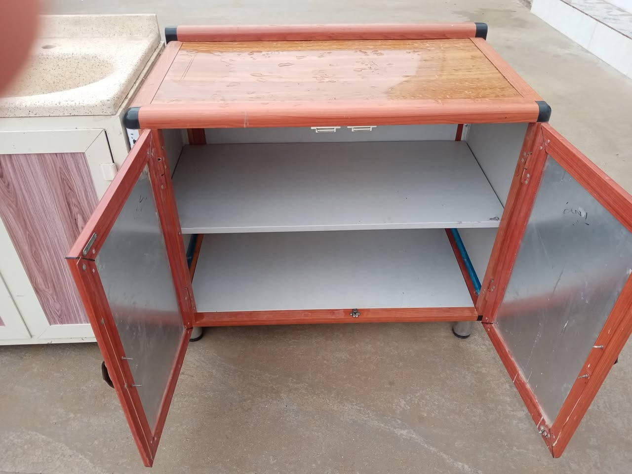 يوجد أغراض جديد ومستخدم الاستفسار على هاذا الرقم ***********
