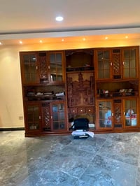 معرض كتب للبيع العرض مترتين و 70cm  الارتفاع مترتين واربعين  مكان بغدا...