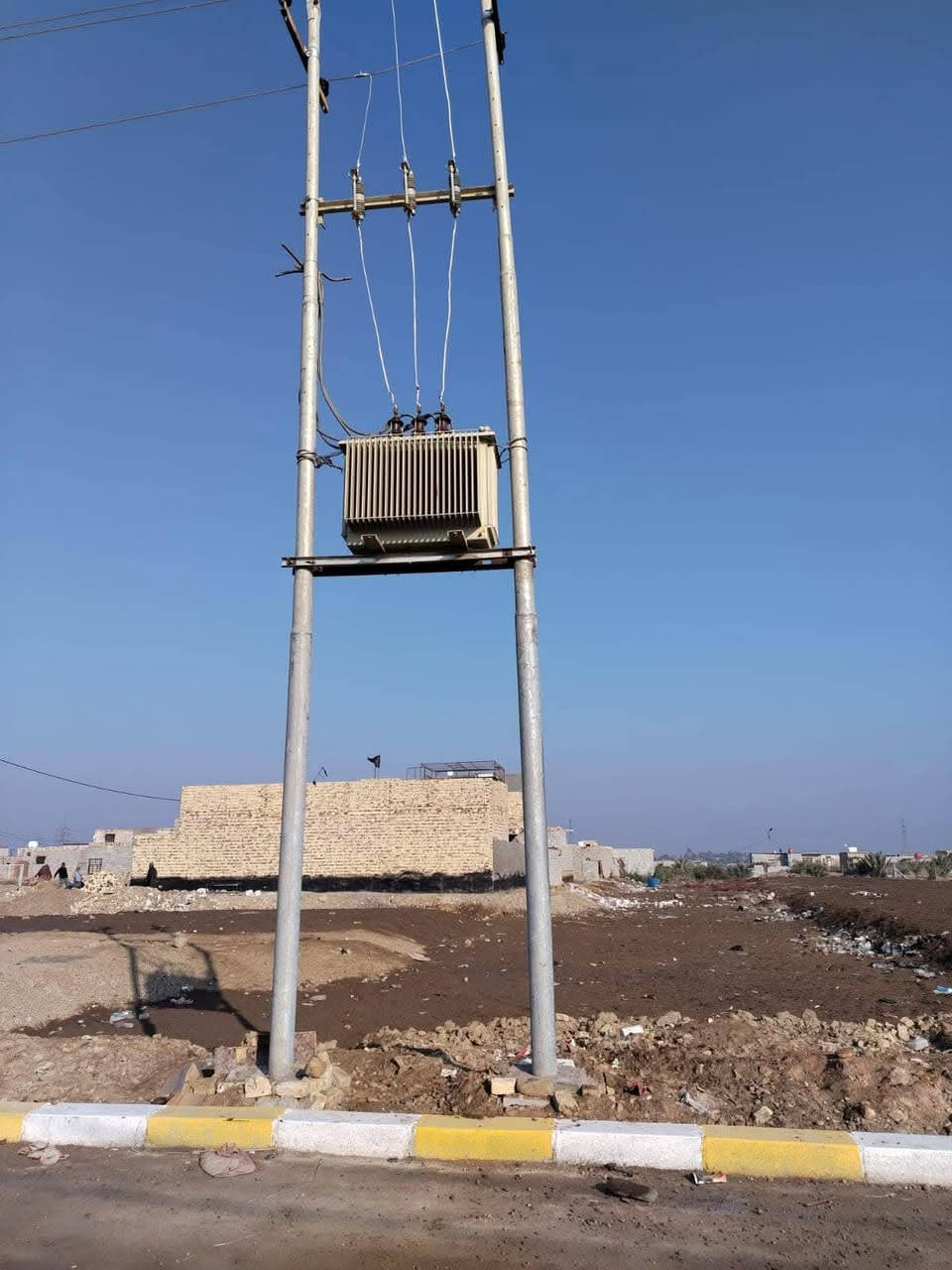 #عرض خاص و#محدود 
القطعه 225 متر بسعر 12 ملايين
١٠٠ متر بسعر ٥ ملايين ونص
#أقرب مجمع سكني لعمارات الزيتون
يوجد قطع اراضي  سند ٢٥ . مع توفر كافة الخدمات من #ماء خطين  #كهرباء  #تبليط #اناره ليليه محوله #خاصة#رصيف #مولد
العنوان.الديوانية قرب عمارات الزيتون السكنية
مقابل البيوت اللبنانية
للاتصال
 رقمي   ‏‪***********‬‏
رقمي   ‏‪***********‬‏
