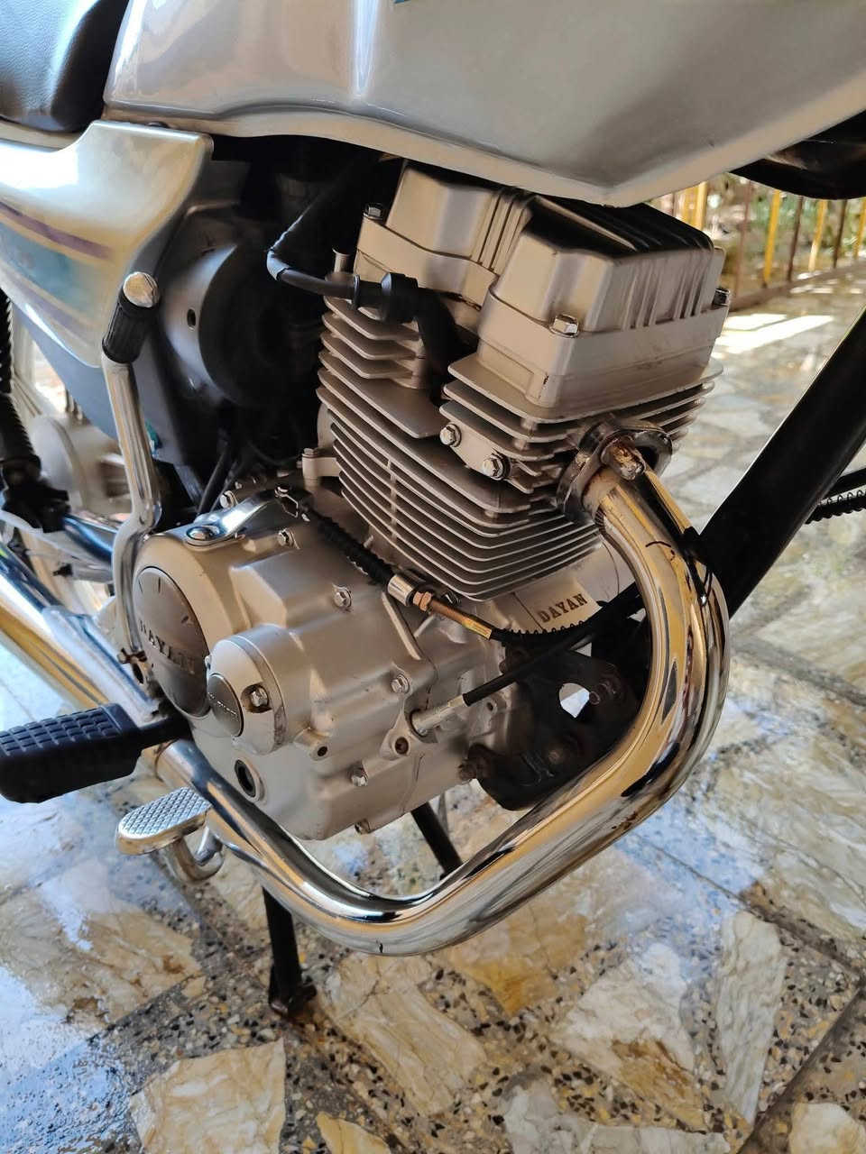 🏍️ للبيع – دراجة دايون عضم

- 🔹 الموديل: 2022
- 🔹 اللون: رصاصي
- 🔹 الأوراق: أصولية مع وصل معرض موجود
- 🔹 الحالة: مكينة ناعمة، برغي ما مفتوح، لا تنقيص ولا تبخير
- 🔹 كاملة كهربائيات: سلف، هندر، إشارات، عدادات، وكل شيء شغال.

💰 السعر: 1,150,000 دينار، وبيه مجال للجناية.

📍 الموقع: الأمن الداخلي.

للاستفسار، حياكم الله وبيكم خير وتدللون.
#دراجات_العراق🏍🏍


**إذا كنت صاحب هذا الإعلان وتريد حذفه لأي سبب، رجاءا أرسل رسالة إلى الدعم الفني**