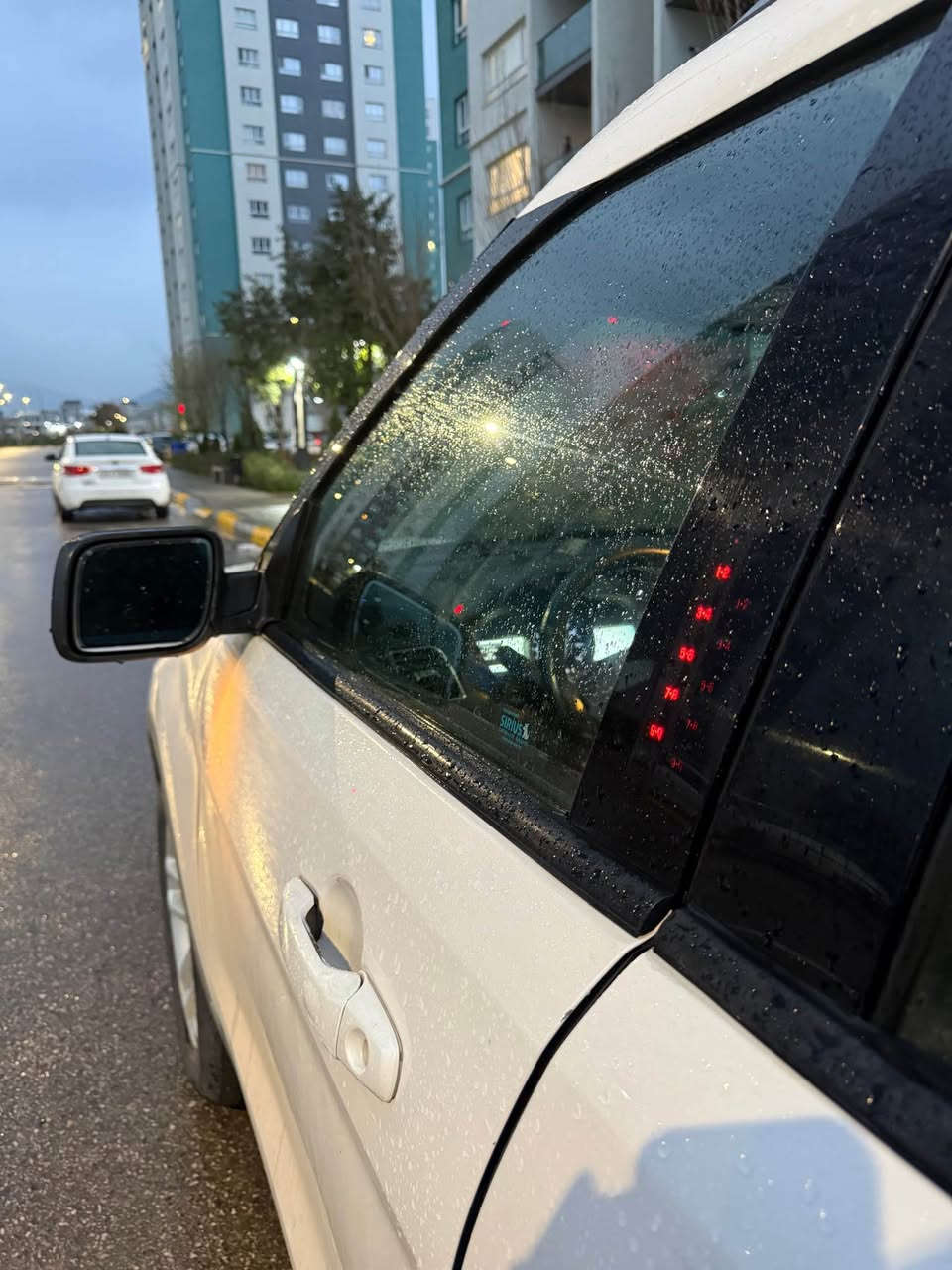 فورد اكسبلورر XLT 2017 مكانها سليمانيه

فورد اكسبلورر XLT 2017 مكانها سليمانيه

للبيع سيارة فورد اكسبلورر XLT 🔥2017 ابيض صدفي 🩸🩸

المواصفات  فول عدا الفتحة

 محرك 6سلندر  ممفتوح 

بصمة  تشغيل وبصمة ابواب  

تشغيل عن بعد

كامرة دوارة 

تحكمات ستيرن فول

اشاير بالمرايات جانبية وهيتر وعاكسة للضوء 

لايت وبراجكتور زنون

7 راكب كشنات جلد بيجي

كود ابواب 

شاشة كبيرة تستقبل الاوامر الصوتية وكاربلي

حساسات امامي وخلفي

كراسي الامامية كهرباء وتدفئة 

استيرن تدفئة

صندوق كهرباء   

تبريد 3 قطع امامي وسطي وخلفي مع تحكمات 

8 سماعات

منافذ AUX مع منافذ USB 

رام ذاكرة ورام خرائط GPS

 حادثها.  باب وجاملغ 

فقط بي  قبغ الجنطة  كارت 

الباقي كفالة

بدون دواخل ايرباك فقط استيرن ومبدل بلادي شرط الشغل

هزة وفحص جديد وشرط التحويل 

ماشية 90000 mail

مكان السيارة السليمانيه 

رقم انكليزي الجديد اربيل

تريد تحويل تريد وكاله بكيفك 

مكفوله من اي مصاريف 

السعر /بي مجال اتصل وبالخدمه

***********

***********

واتساب موجود السليمانية, العراق
