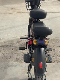 للبيع بايسكل شحن خمس بطاريات  ماصارله أسبوع من ماخذينه  السعر خاص  077...