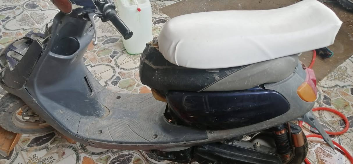 سلام عليكم دراجه للبيع جانت متروكه رايدلها كابريته كهربائيات كلها شغاله ابيع كوم حديد سعر 125


**إذا كنت صاحب هذا الإعلان وتريد حذفه لأي سبب، رجاءا أرسل رسالة إلى الدعم الفني**