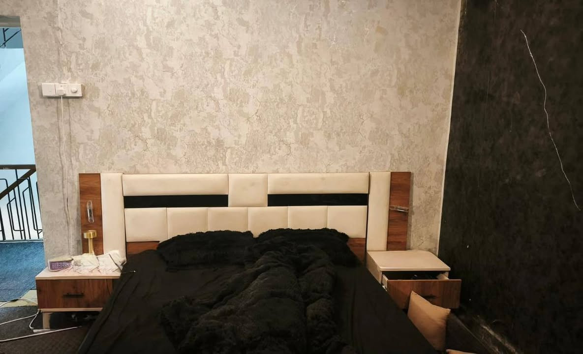 غرفة نوم تركي
مكانها البصرة حي الاصدقاء ،، تواصل ع الخاص او واتساب ***********

#اثاث #تركي #اخشاب #بصرة #غرفة
