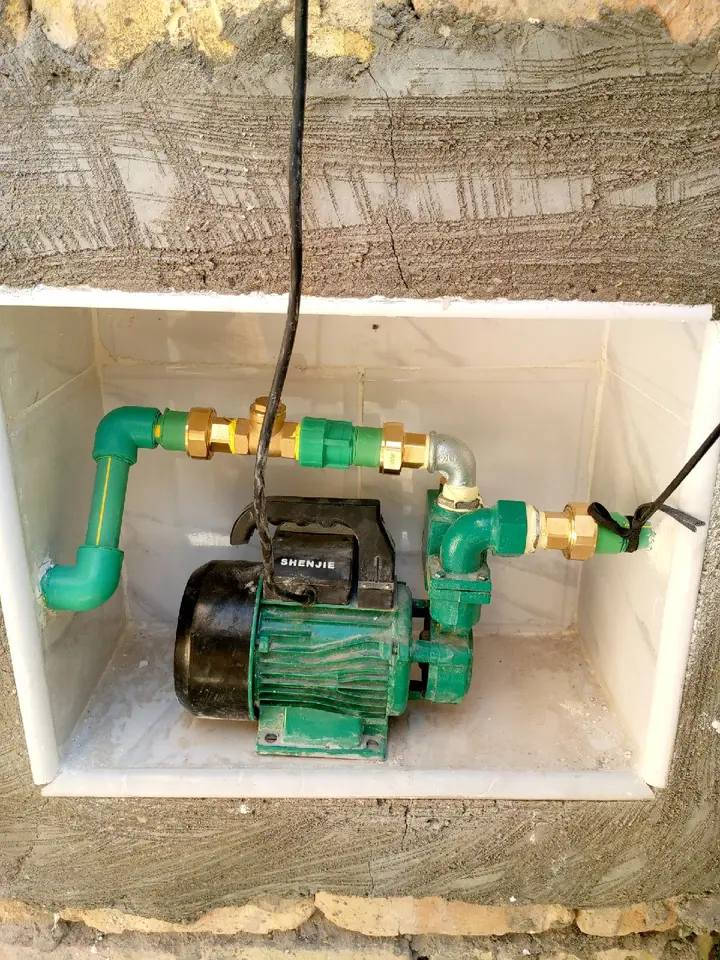 مساء الخير تأسيسات صحيه عامه ماء ومجاري بأنسب الاسعار العنوان المحل شارع 60 يم ابو عدنان ابو الكونترات معمل الكوثر رقم كورك واتساب ***********///***********
