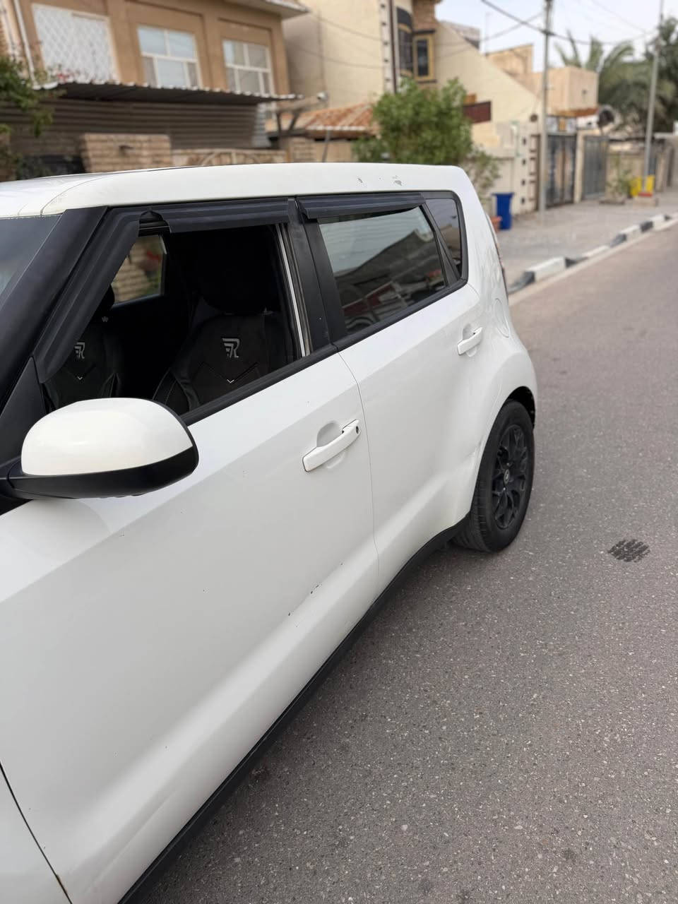 كيا صول 2017 بناتية
شبه جديدة مامتعوبة ونظيفة وبيها طخات قليلة وبارد قليل يم باب خلفي شبر تقريباً
صور حادث موجودة وكلشي موجود
رقم بصرة وتحويل ثاني يوم
مكانها ابو الخصيب حمدان السيارة بناتية يحتاجلها شوي ملاحظات وسهلة هاي
سعرها 120 وبيها مجال وتدلل
رقم //// *********** ابو الخصيب, البصرة
