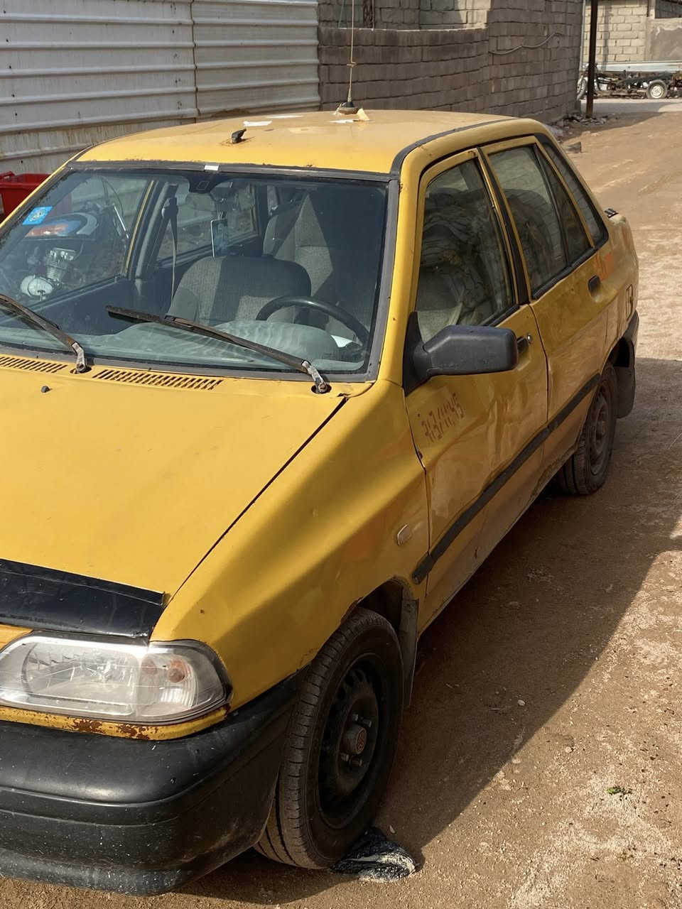 الشرح داخل المنشور
