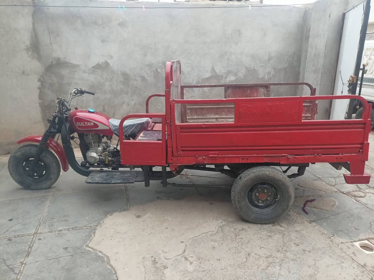 سلام عليكم ستوته للبيع موديل 13 اوراقها كامله بيها فطر بلرگبه  عنوان ميسان العماره الماجديه  الشراي يخابر هذا رقمي ***********
