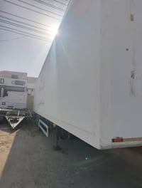 للبيع براد سور دنكير مدور بنز بدون جهاز نظيف لادوسه ولاتفخه سمك 5  طخم...