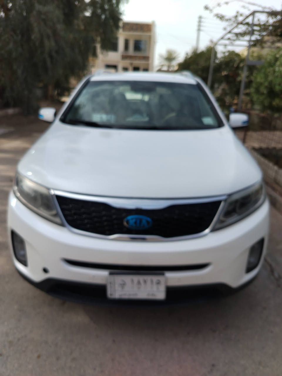 السلا م عليكم عندي سياره سورنتو موديل ٢٠١٥ وارد أمريكي ٤ سلندر رقم بغداد باسمي الاتصال على الرقم ***********
