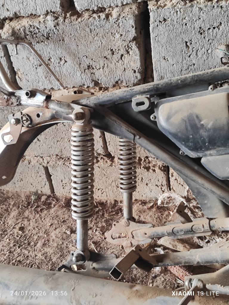 السلام عليكم تفصيخ روبر محرك ناقصو ملف شرط شقال مكان حويجه ***********
