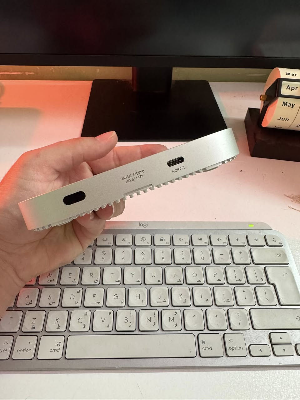 السلام عليكم 
هاب ssd m.2 للماك مني m4 
سرعة 40gb جديد كامل ملحقات فقط فتحته فحصته حطيت بي هارد ومثبت عليه نظام ماك وسويت تيست طلعت السرعة اعلى من الذاكرة الداخلية للماك 
السعر 75 الف
مكاني بغداد ومتوفر توصيل


**إذا كنت صاحب هذا الإعلان وتريد حذفه لأي سبب، رجاءا أرسل رسالة إلى الدعم الفني**