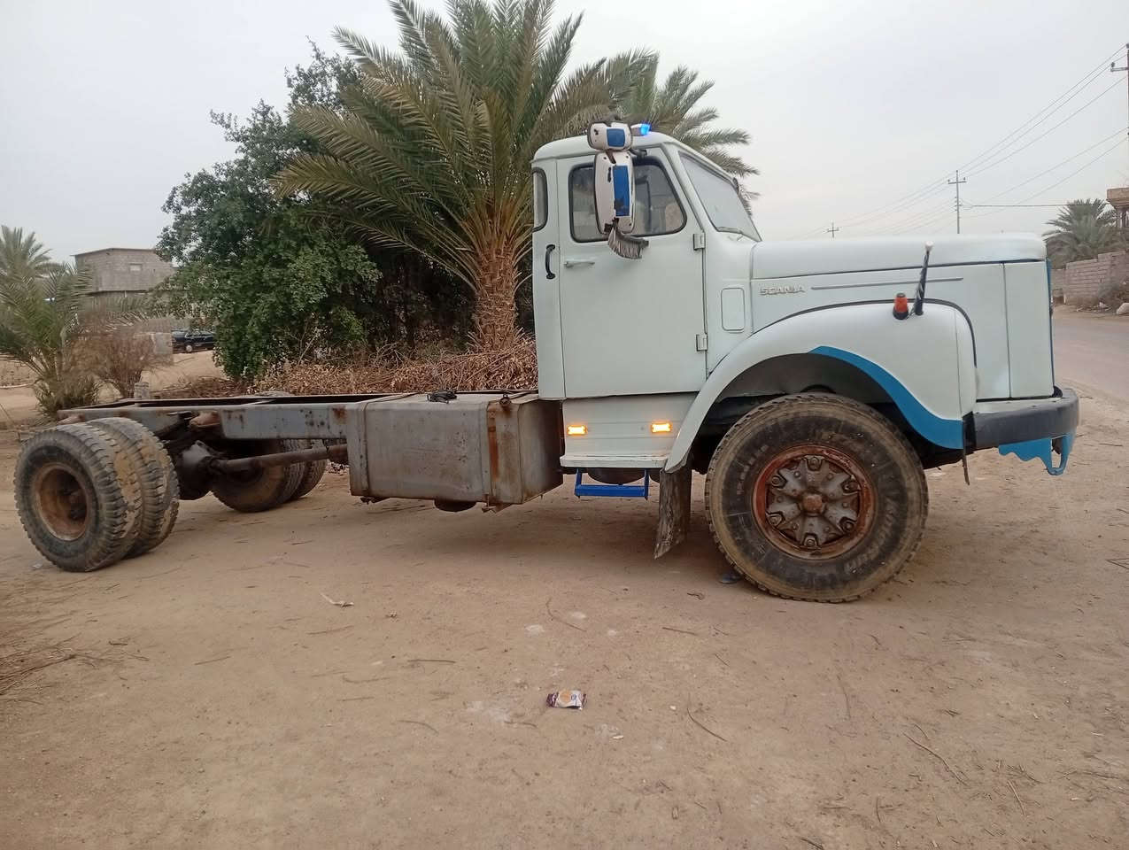 سلام عليكم اسكانيا 111 للبيع محرك 12 ونص كير جديد سياره جديده شاصي مكفول رقم بغداد تحويل مباشر رقم انكليزي الاتصال ***********
