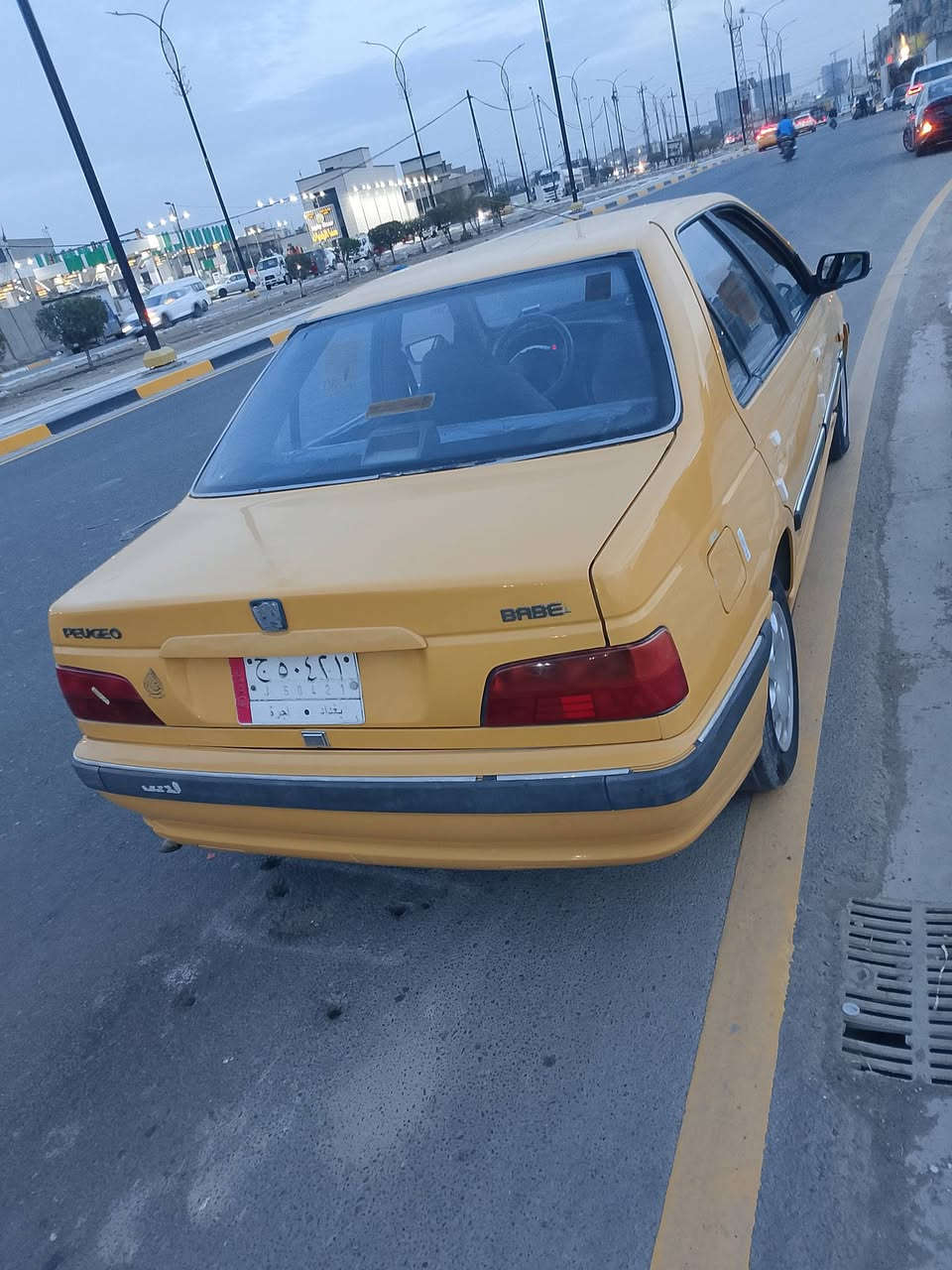 بارس موديل 2015 سياره مكفولة بس هلال خلفي بي صبغ بس مكينه وكير كفالة السعر 48 وبيه  مجال الشراي يتصل ويدلل علوان البلديات هاتف ***********
