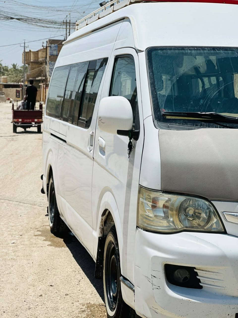 جمبي موديل 14
معمرة بس الرباعة 

كير مكينة اكسنت خير من الله . بيها منظومة غار 

حدادية خير من الله السيارة جاهزة

التبريد مضغوطة هوه فقط تحتاج كمبريسر 

المكان بابل - القاسم 

السعر 133

***********
