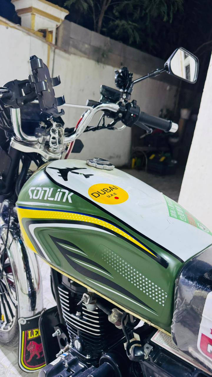 ايراني للبيع موديل 25 محرك 200 دراجة كفاله عامه بعده جديد لوك ممدوده عليه سبانه نضيف كلشي شغال بي مكان التأميم ركن المدينه دراجة كدام عينك فول ويا ورقه منفيس السعر 900 وبي مجال قليل


**إذا كنت صاحب هذا الإعلان وتريد حذفه لأي سبب، رجاءا أرسل رسالة إلى الدعم الفني**