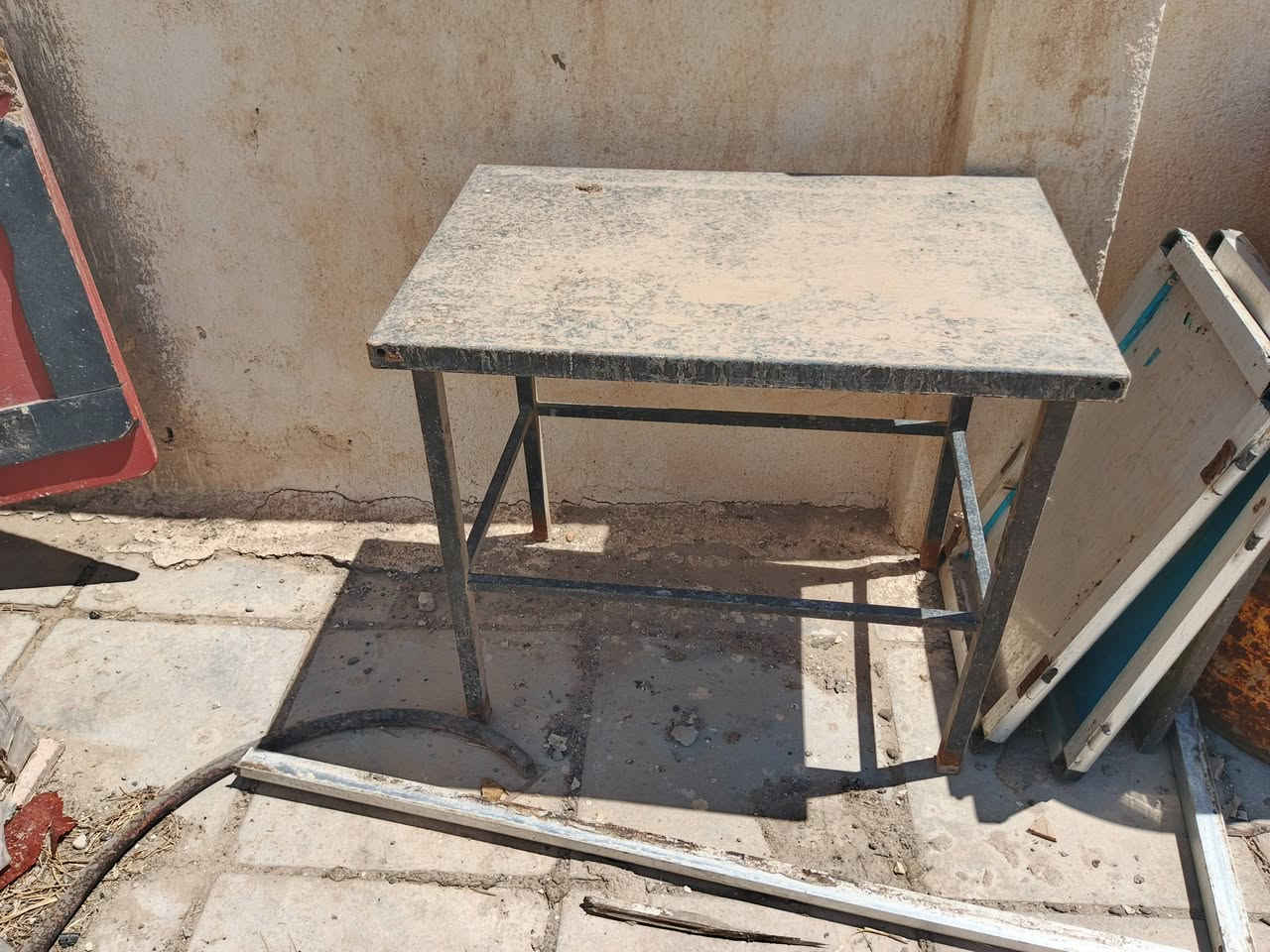سلام عليكم
غراض مستعملة للبيع 
جرباية عدد 3 نفي الي بصورة
بانيو مال واحد مام كلشي مابي
سيكلات عدد 2 
دوسات عدد 2 قفص مال مكيف 
برميلواحد مابي شي 
السعر خاص مكاني ناصرية مركز 
*********** رقمي
