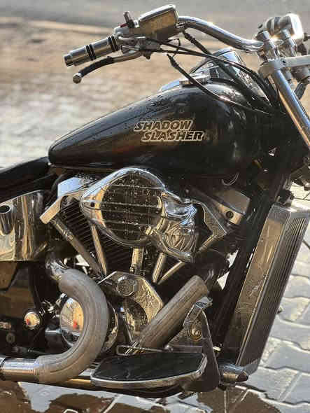 سلام عليكم 
شادو سلشر 400cc دراجة مكفولة ما مرقم منفيس موجود 
دراجة كلش مرتبة ونضيفه ميسان (العمارة) السعر المطلوب 18$بيها مجال قليل )(***********)
