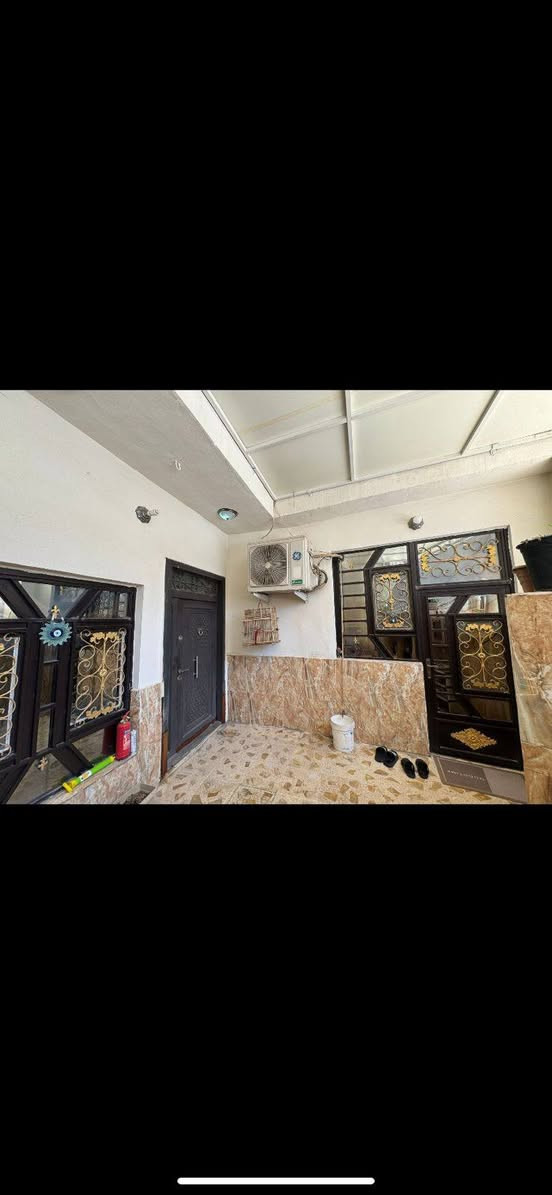 🏡✨ بيت للبيع في بعقوبة – العنافصة ✨🏡
فرصة مميزة لامتلاك منزل بتصميم عملي وموقع جيد يناسب العائلة.
📍 الموقع: بعقوبة – العنافصة
📐 المساحة: 86 متر مربع
🏠 طابقان
📏 الواجهة: 7 متر
📏 النزال: 13 متر
🔹 الطابق الأول: ✅ صالة مفتوحة على المطبخ
✅ غرفة استقبال
✅ مجموعة صحية
🔹 الطابق الثاني: ✅ صالة
✅ غرفتا نوم
✅ مجموعة صحية
🌟 منزل مرتب بتوزيع مريح للمساحات، جاهز للسكن ومناسب للعوائل الباحثة عن الراحة والاستقرار.
📞 للتواصل والاستفسار:
***********
